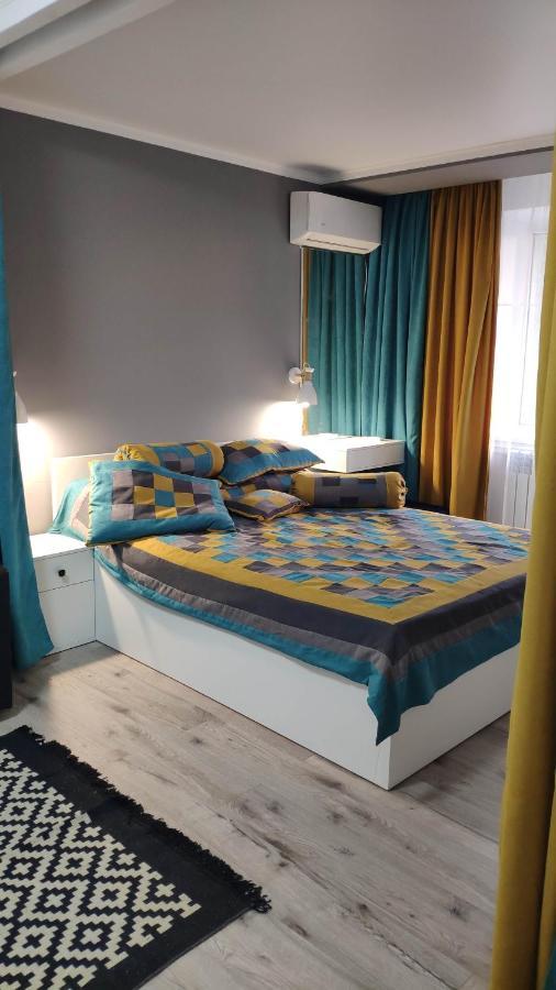 Apartment On Panfilova 114 알마티 외부 사진
