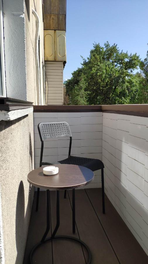 Apartment On Panfilova 114 알마티 외부 사진